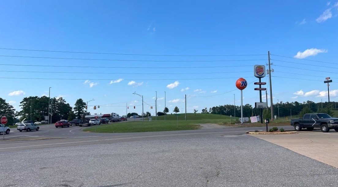 3 Acres Ground Lease w Improvements or Sale